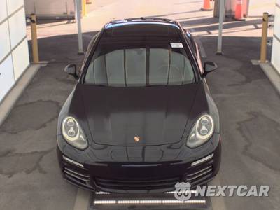 2015 Porsche Panamera 4S - zdjęcie 2 z 51 - miniatura
