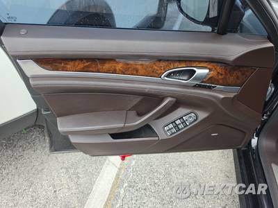 2015 Porsche Panamera 4S - zdjęcie 15 z 51 - miniatura