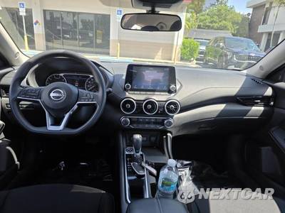 2025 Nissan Sentra SV - zdjęcie 15 z 29 - miniatura