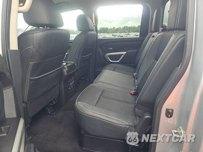 2019 Nissan TITAN XD PRO-4X Crew Cab Medium Bed - zdjęcie 13 z 32 - miniatura