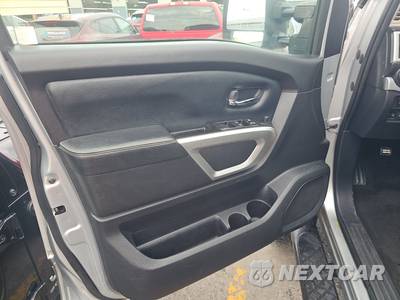2019 Nissan TITAN XD PRO-4X Crew Cab Medium Bed - zdjęcie 9 z 32 - miniatura