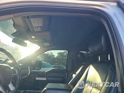 2020 Ford Super Duty F-250 Lariat Crew Cab Medium Bed - zdjęcie 18 z 20 - miniatura