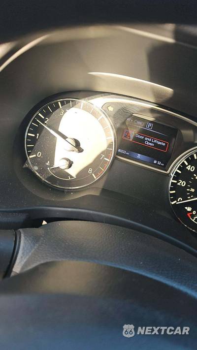 2020 Nissan Pathfinder S - zdjęcie 22 z 26 - miniatura