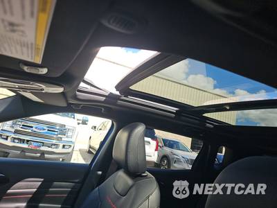 2023 Jeep Compass Trailhawk - zdjęcie 17 z 18 - miniatura