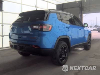 2023 Jeep Compass Trailhawk - zdjęcie 4 z 18 - miniatura