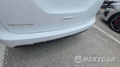 2020 Chrysler Pacifica Touring 121.6" WB - zdjęcie 24 z 25 - miniatura