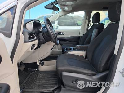 2020 Chrysler Pacifica Touring 121.6" WB - zdjęcie 7 z 25 - miniatura