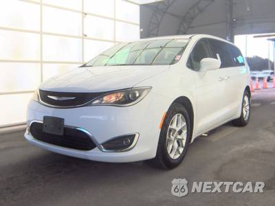2020 Chrysler Pacifica Touring 121.6" WB