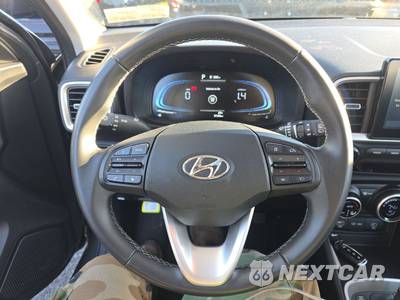 2025 Hyundai Venue SEL - zdjęcie 10 z 25 - miniatura