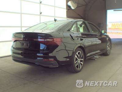 2026 Volkswagen Jetta SE - zdjęcie 4 z 33 - miniatura