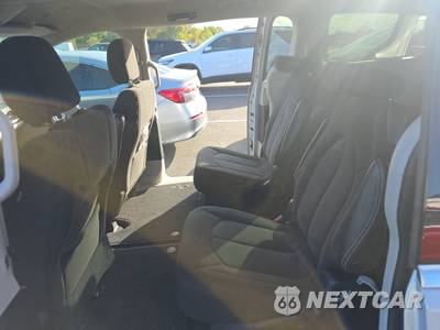 2023 Chrysler Voyager LX 121.6" WB - zdjęcie 13 z 28 - miniatura
