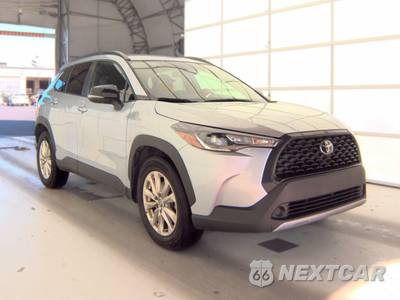 2025 Toyota Corolla Cross LE - zdjęcie 3 z 40 - miniatura