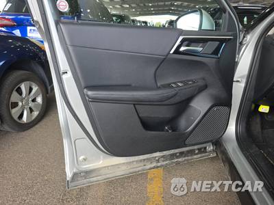 2025 Mitsubishi Outlander SE - zdjęcie 9 z 25 - miniatura