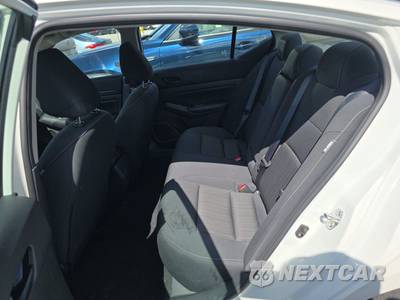 2025 Nissan Altima SV - zdjęcie 13 z 22 - miniatura