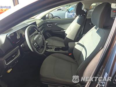 2025 Kia K4 LXS - zdjęcie 7 z 29 - miniatura