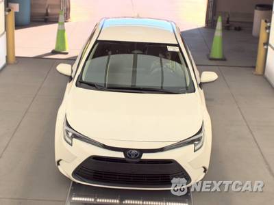 2025 Toyota Corolla Hybrid LE Sedan - zdjęcie 2 z 32 - miniatura
