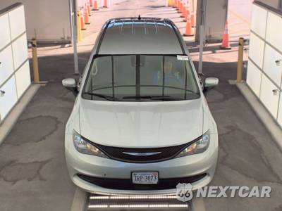2023 Chrysler Voyager LX 121.6" WB - zdjęcie 2 z 37 - miniatura
