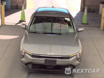 2025 Kia K4 LXS - zdjęcie 2 z 27 - miniatura
