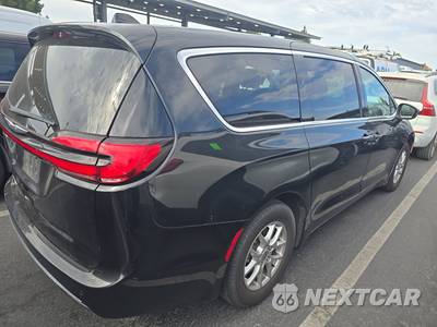 2023 Chrysler Pacifica Touring L 121.6" WB - zdjęcie 4 z 40 - miniatura