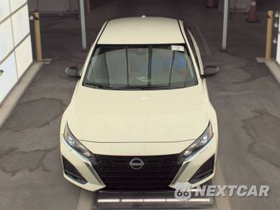 2025 Nissan Altima SV - zdjęcie 2 z 19 - miniatura