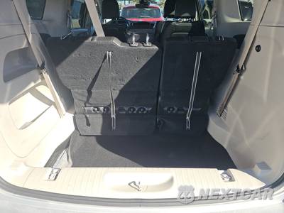 2024 Chrysler Pacifica Touring L 121.6" WB - zdjęcie 17 z 32 - miniatura