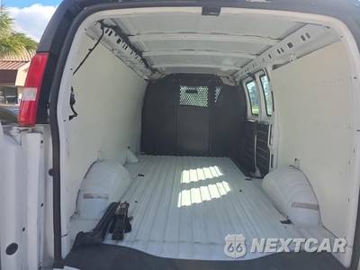 2024 Chevrolet Express 2500 Cargo Van 1WT 135.0" WB - zdjęcie 19 z 21 - miniatura