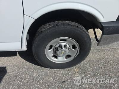 2024 Chevrolet Express 2500 Cargo Van 1WT 135.0" WB - zdjęcie 9 z 21 - miniatura