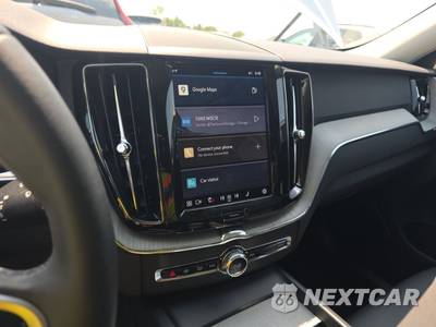 2026 Volvo XC60 B5 Ultra - zdjęcie 11 z 21 - miniatura