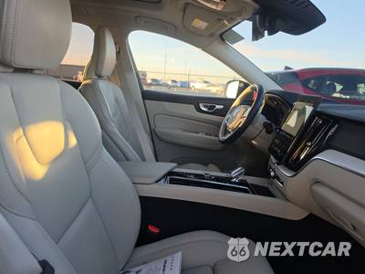 2026 Volvo XC60 B5 Ultra - zdjęcie 8 z 26 - miniatura