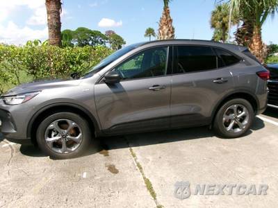 2025 Ford Escape ST-Line - zdjęcie 7 z 27 - miniatura