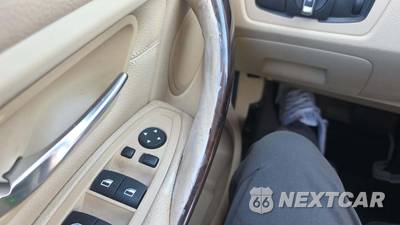 2014 BMW 3 Series Sedan 328i xDrive - zdjęcie 20 z 22 - miniatura