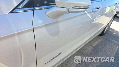 2013 Ford Fusion Hybrid SE - zdjęcie 18 z 23 - miniatura