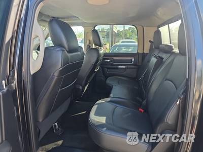 2016 Ram 1500 Laramie Crew Cab Short Bed - zdjęcie 16 z 21 - miniatura