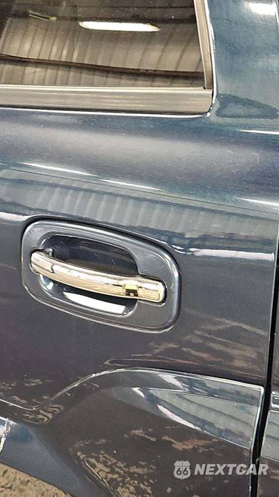 2005 Cadillac Escalade - zdjęcie 44 z 51 - miniatura