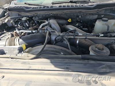 2025 Ford Super Duty F-550 Cab Chassis XL Crew Cab DRW - zdjęcie 16 z 19 - miniatura