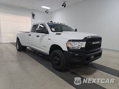 2019 Ram 3500 Tradesman Crew Cab Long Bed DRW - zdjęcie 3 z 46 - miniatura