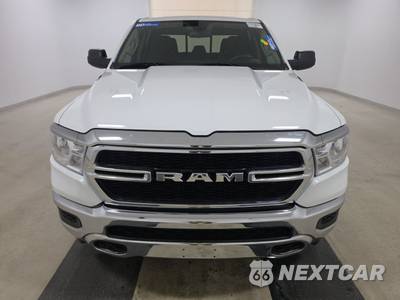 2019 Ram 1500 Tradesman Crew Cab Short Bed - zdjęcie 2 z 28 - miniatura