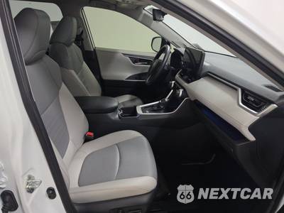 2023 Toyota RAV4 Limited - zdjęcie 8 z 20 - miniatura