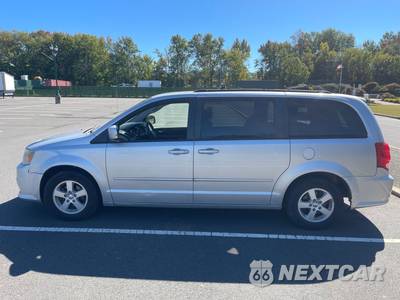 2012 Dodge Grand Caravan SXT 121.2" WB - zdjęcie 7 z 16 - miniatura