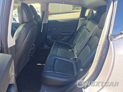 2021 Tesla Model Y Long Range - zdjęcie 13 z 39 - miniatura