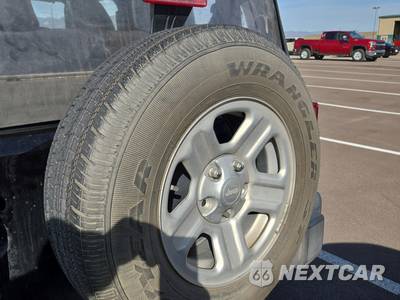 2015 Jeep Wrangler Sport - zdjęcie 7 z 20 - miniatura