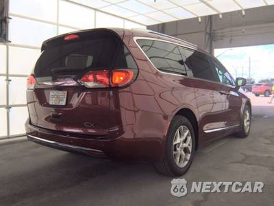 2017 Chrysler Pacifica Touring L Plus 121.6" WB - zdjęcie 4 z 27 - miniatura