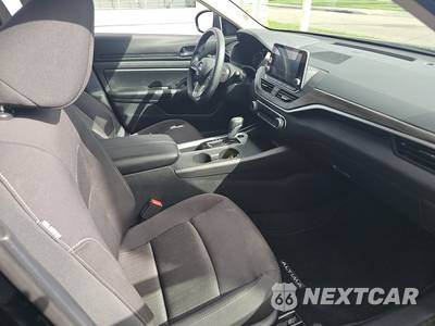 2026 Nissan Altima SV - zdjęcie 8 z 20 - miniatura