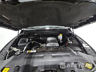 2024 Ram 1500 Classic SLT Extended Cab Medium Bed - zdjęcie 15 z 35 - miniatura