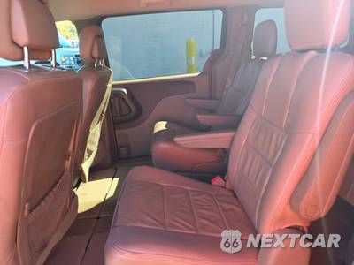 2014 Chrysler Town & Country Touring 121.2" WB - zdjęcie 13 z 36 - miniatura