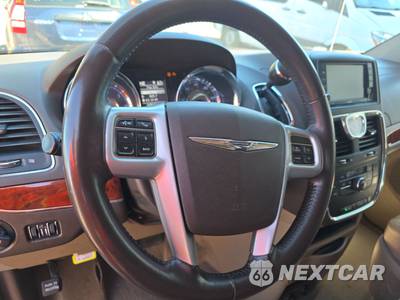 2014 Chrysler Town & Country Touring 121.2" WB - zdjęcie 10 z 36 - miniatura