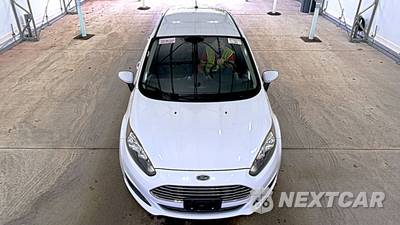 2014 Ford Fiesta SE Hatchback - zdjęcie 2 z 27 - miniatura