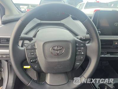 2026 Toyota Prius LE - zdjęcie 10 z 22 - miniatura