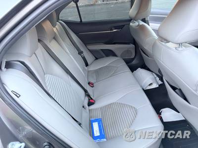 2021 Toyota Camry SE - zdjęcie 32 z 39 - miniatura