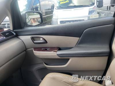 2011 Honda Odyssey Touring 118.1" WB - zdjęcie 44 z 50 - miniatura